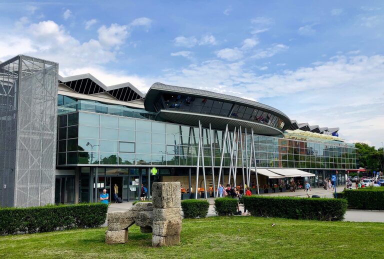Kosice Railway Station 768x518